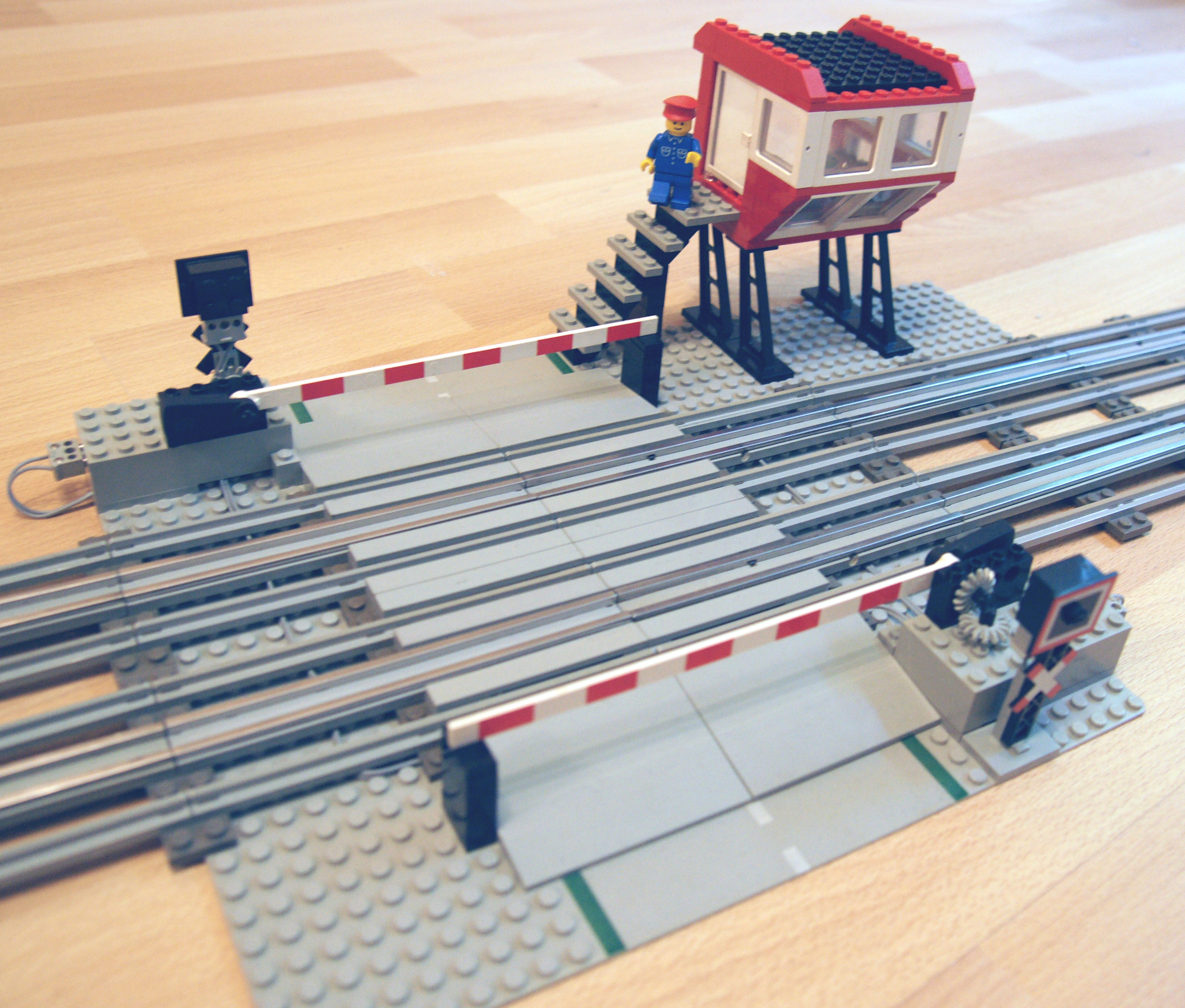 Level Crossing with Electric Gates